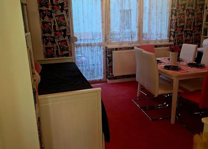 아파트 Evita Apartman Hajduszoboszlo Szeptember 1 - Majus 31 *